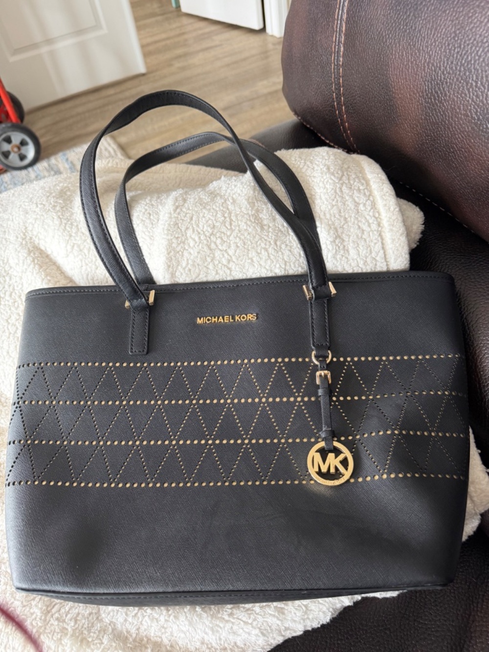 Handbag - Picture 5 of 5